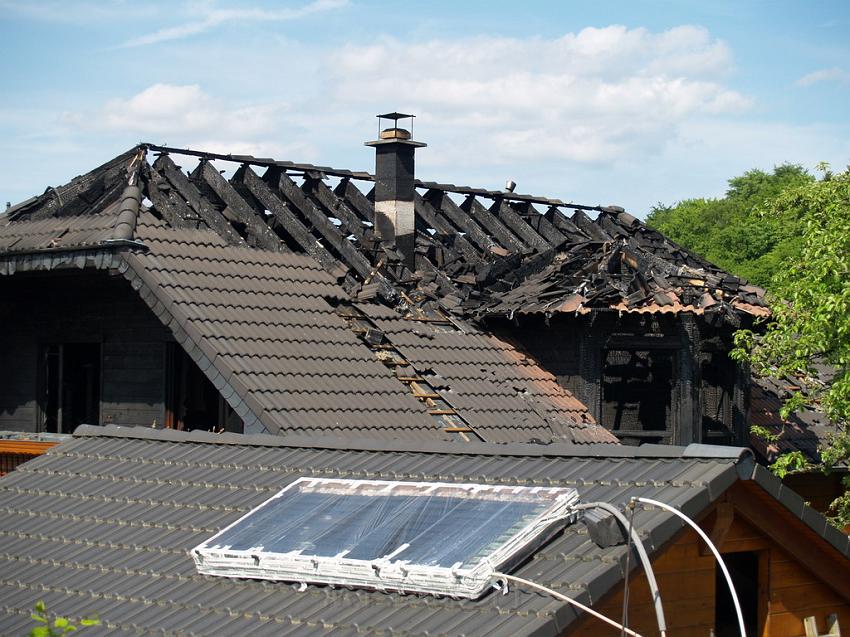 Holzhaus abgebrannt Lohmar Donrath P24.JPG